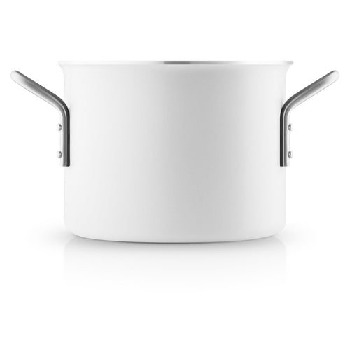 Stainless steel pot set by Eva Trio in our shop